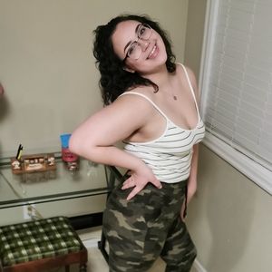 Meet your Posher, Ashley